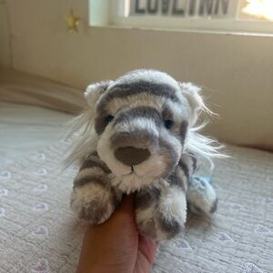 BRAND NEW! LITTLE SACHA SNOW TIGER!